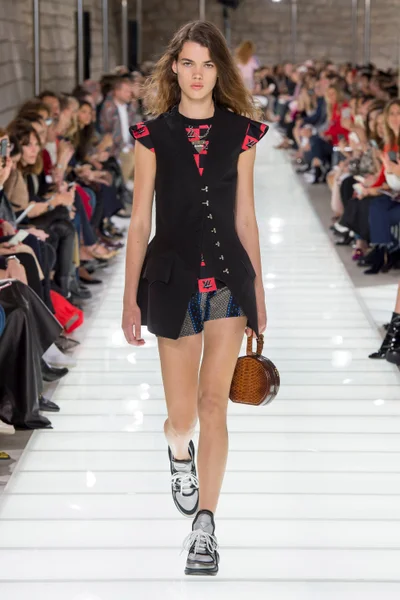 Look 21